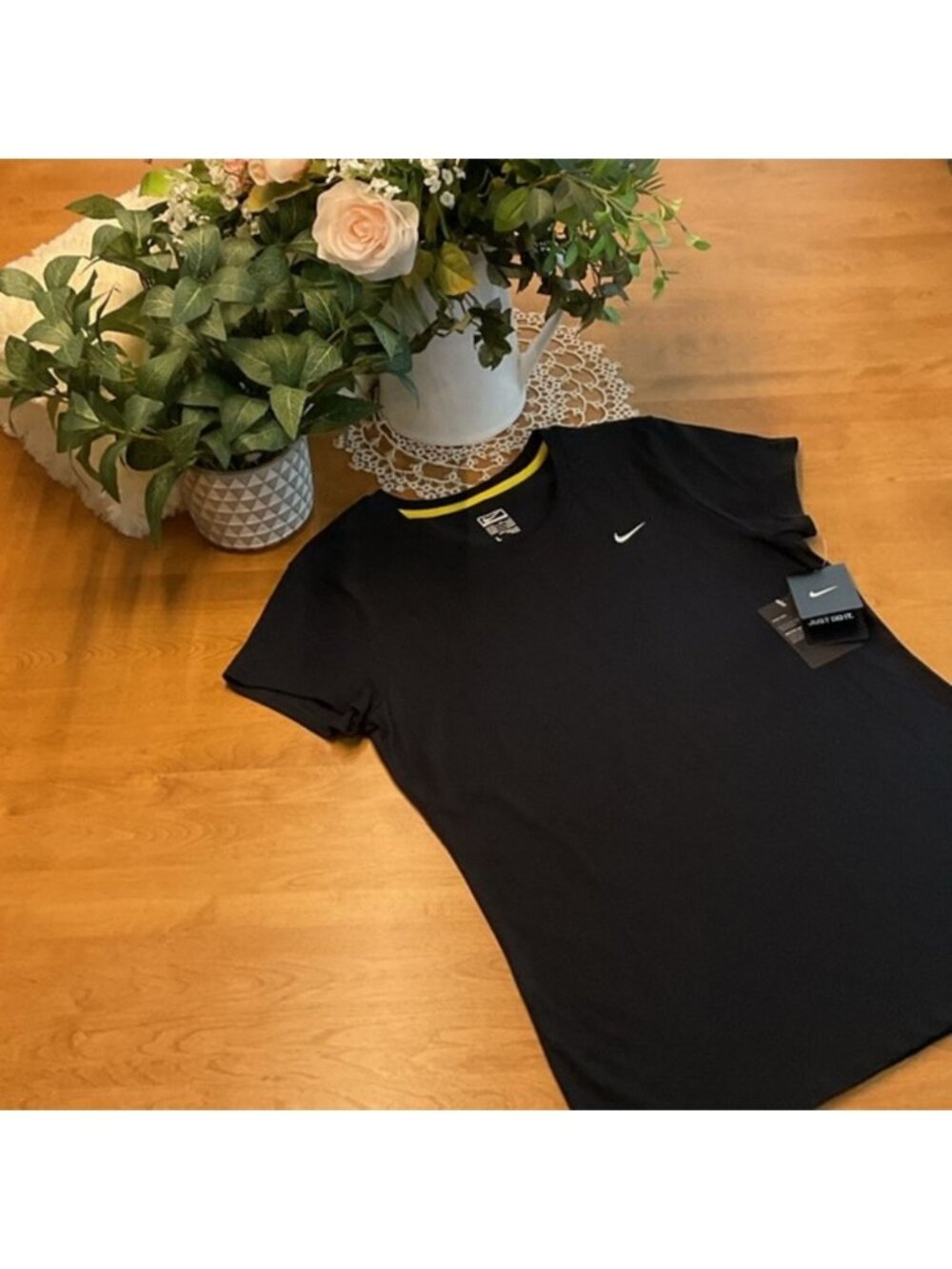NIKE - Performance Stay Dry Tee - NEW